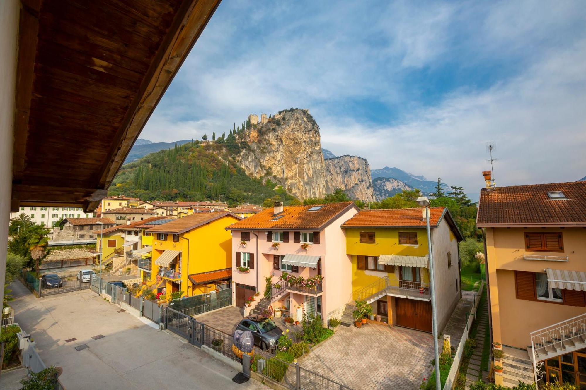 Residenza Al Ponte Apartment Arco Bagian luar foto